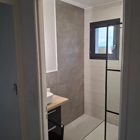 Vila De La Treve *